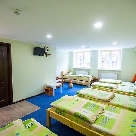 Apart Hotel Avinos Lwów Zewnętrze zdjęcie