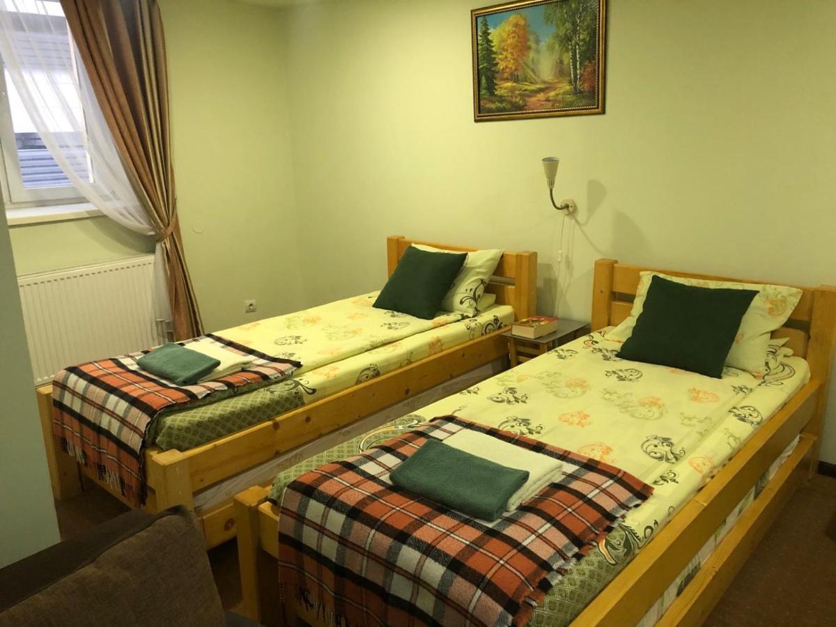 Apart Hotel Avinos Lwów Zewnętrze zdjęcie