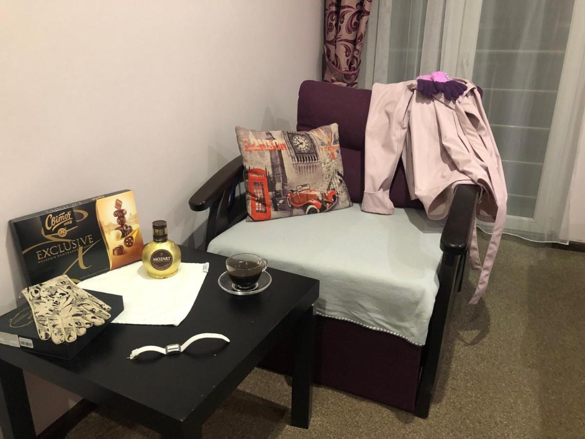 Apart Hotel Avinos Lwów Zewnętrze zdjęcie