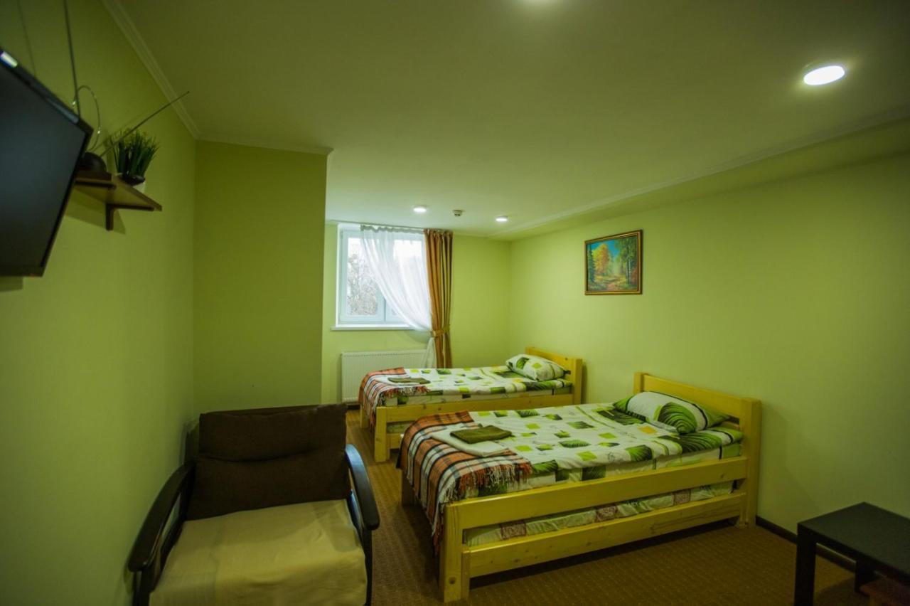 Apart Hotel Avinos Lwów Zewnętrze zdjęcie