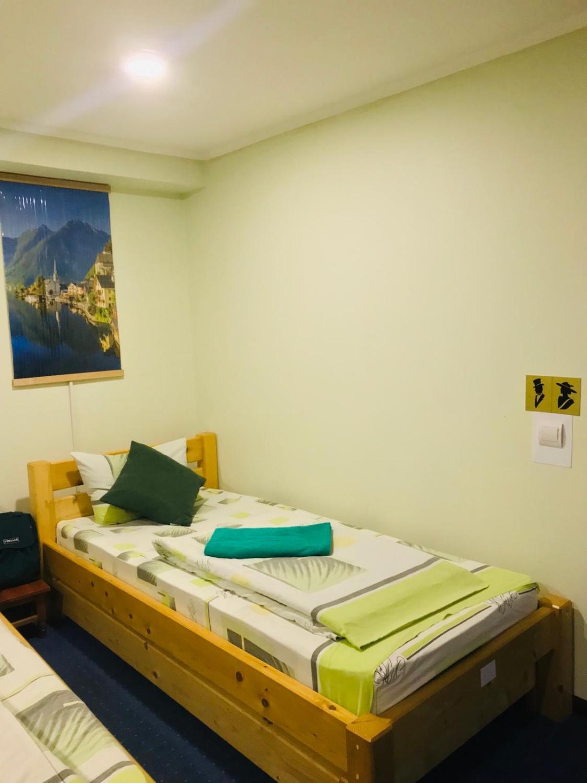 Apart Hotel Avinos Lwów Zewnętrze zdjęcie